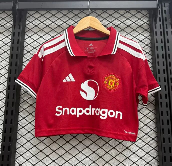 AAA Quality Manchester Utd Woman Short 26/27 Home Soccer Jersey